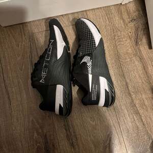 NIKE MENS Metcon 8 "Smoke Grey" DO9328-001 size 9